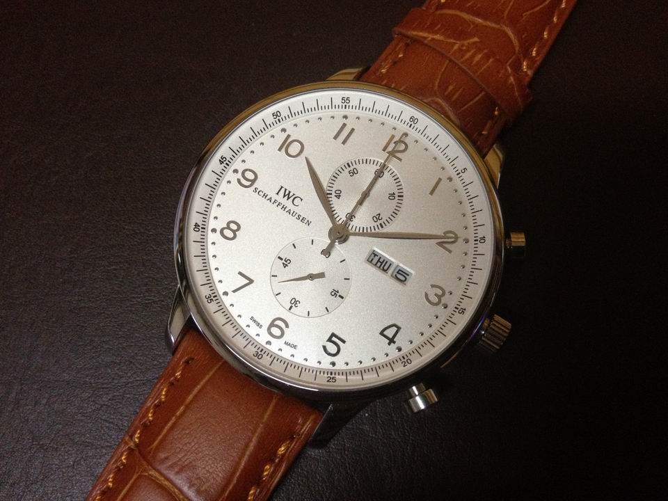 IWC watch man-252